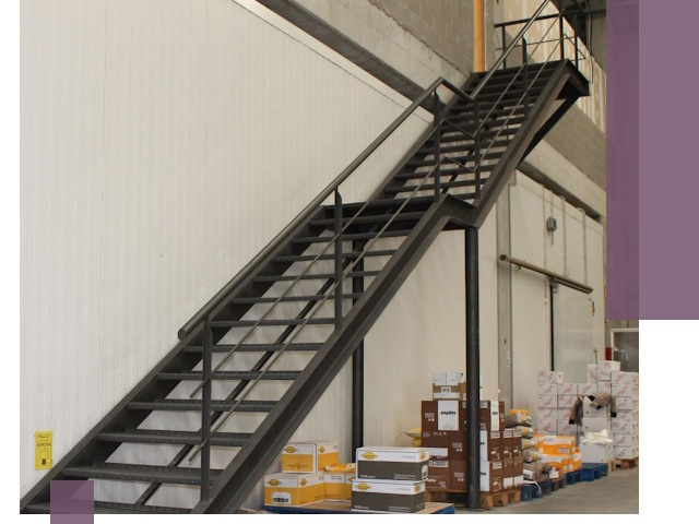 Лестницы для производства в Новокузнецке — изготовление и монтаж