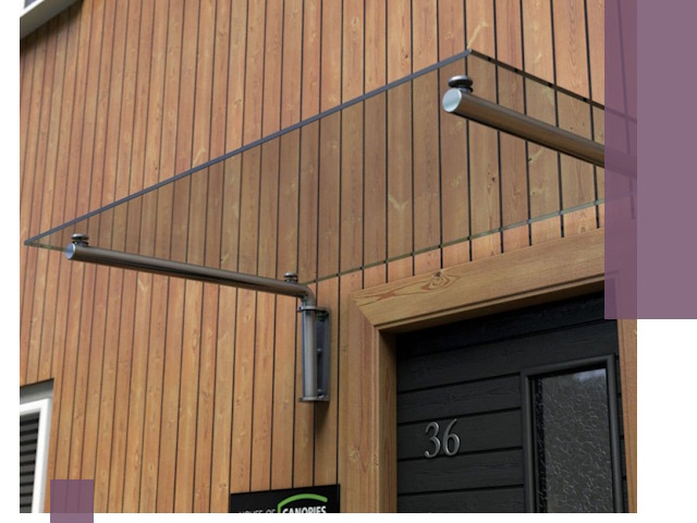 Стеклянные козырьки на входы и фасады в Новокузнецке