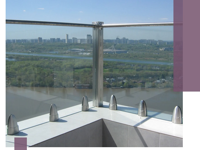 Стеклянные парапеты премиум класса в Новокузнецке для домов и бизнесов