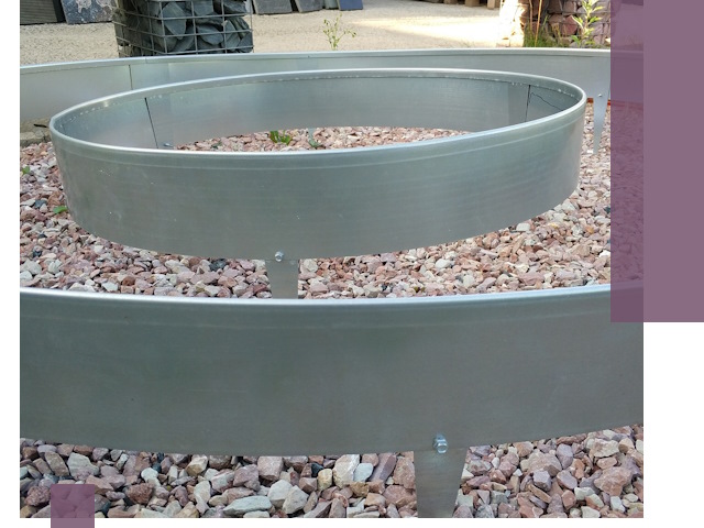 Нержавеющие бордюры под ключ в Новокузнецке — изготовление и монтаж