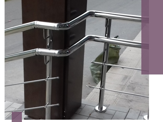 Монтаж поручней из нержавеющей стали в Новокузнецке качественно и быстро